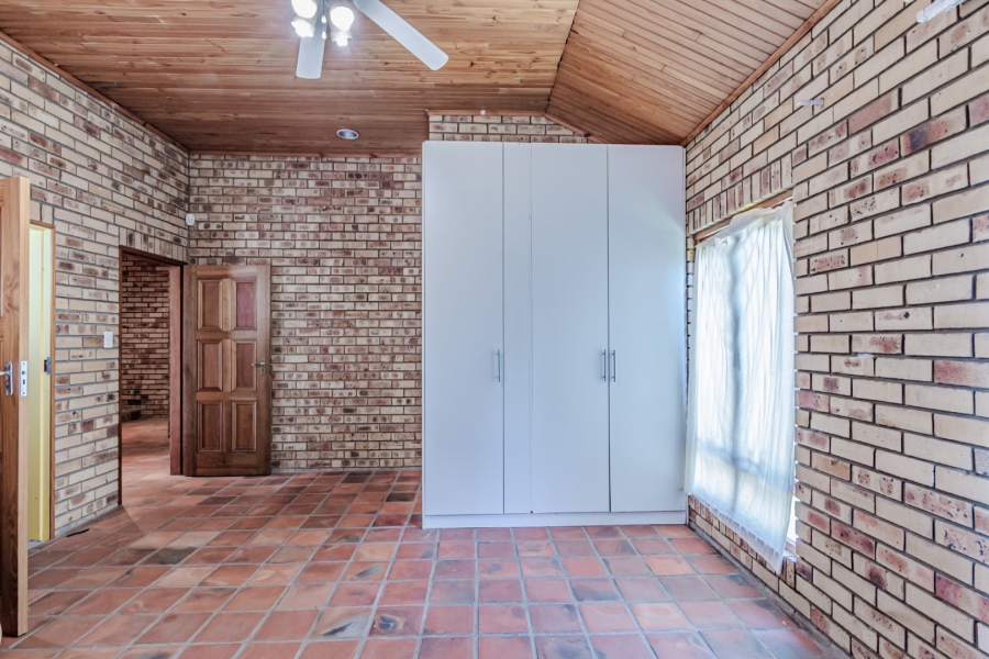 Commercial Property for Sale in Waagfontein North West